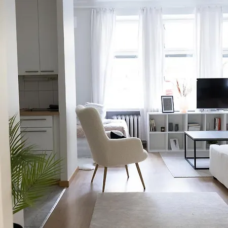 Apartment 2ndhomes Bright 1br With Superb Location! *