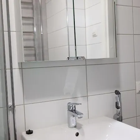 Апартаменты 2ndhomes Bright 1br With Superb Location! Хельсинки
